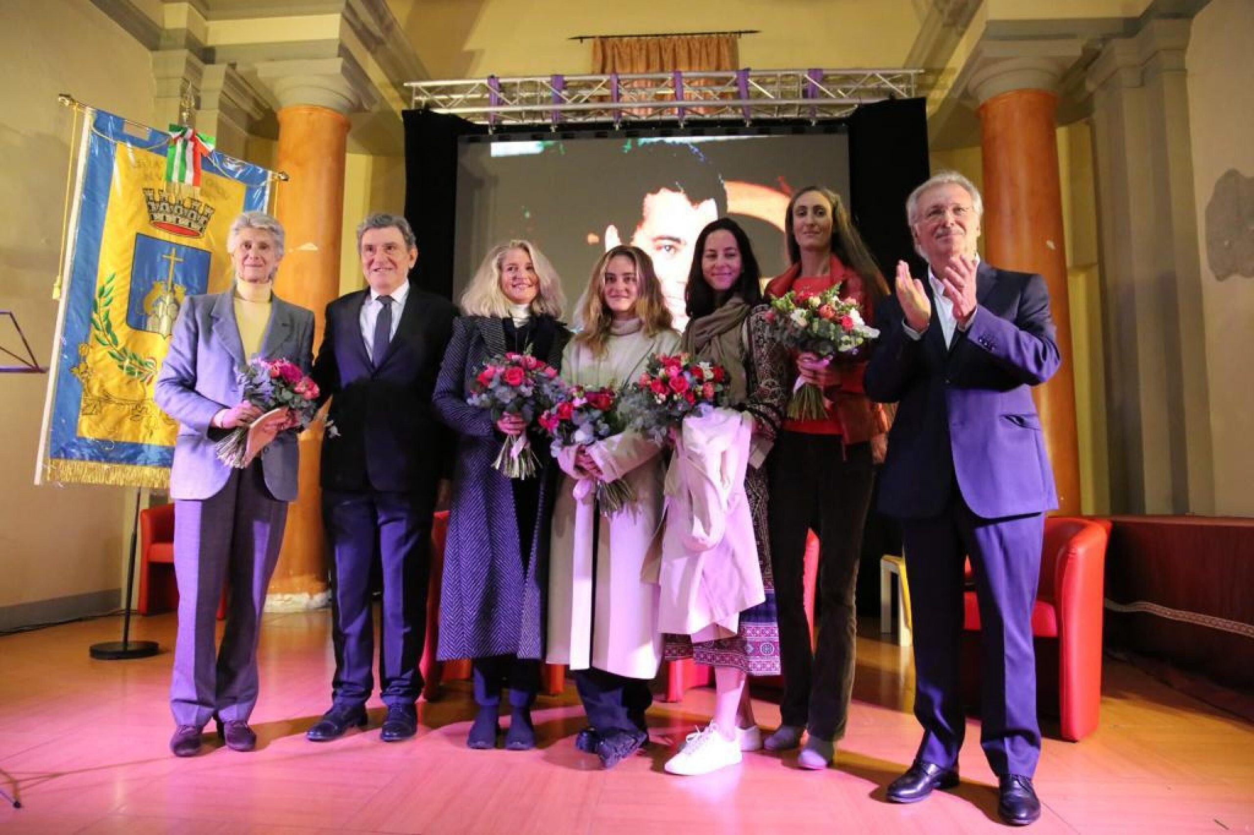 La Famiglia Agnelli Ricorda Giovannino In Toscana - La Sicilia