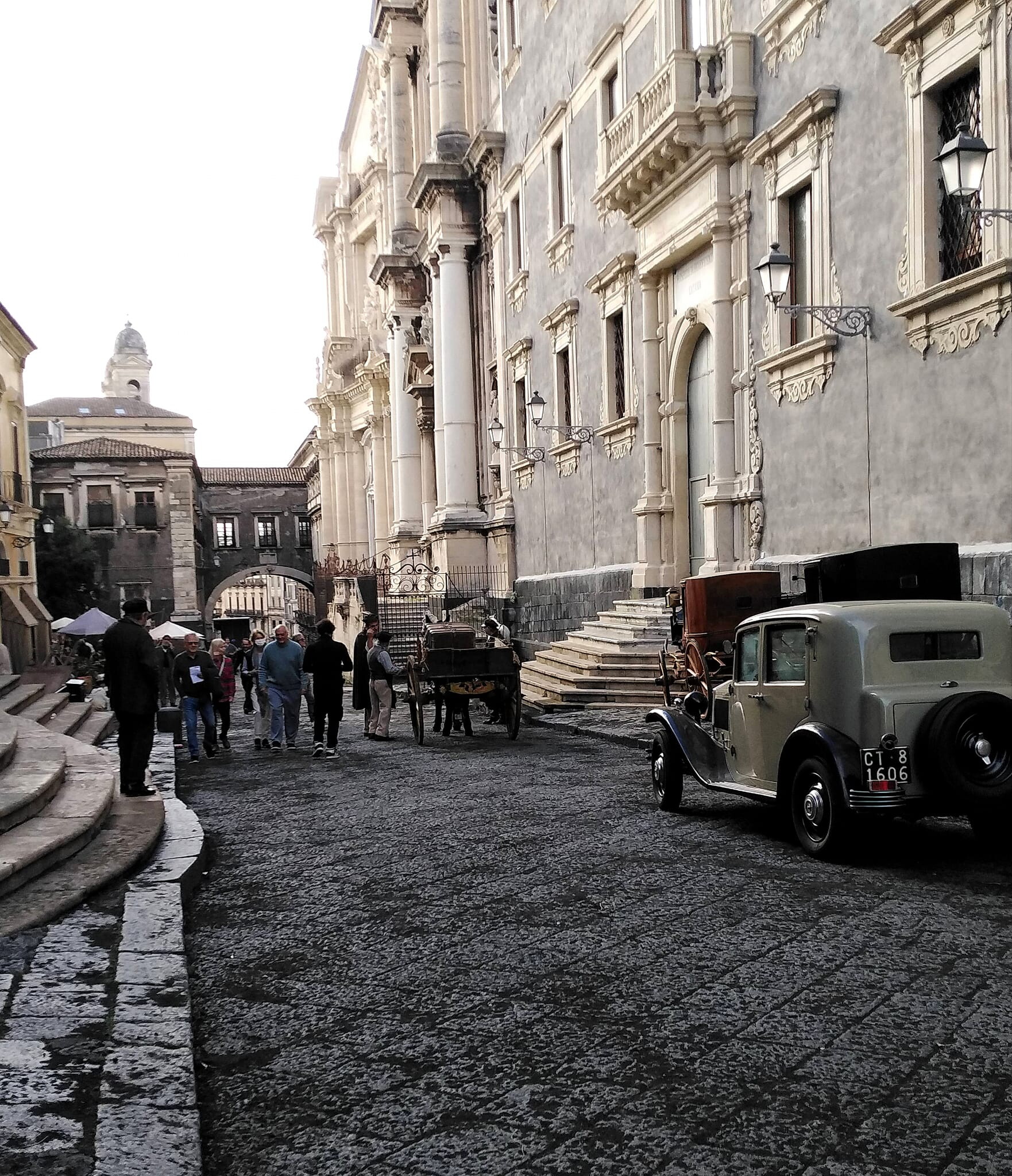 Catania torna indietro di cent'anni nelle riprese della serie tv girata da Valeria  Golino: la fotogallery - La Sicilia