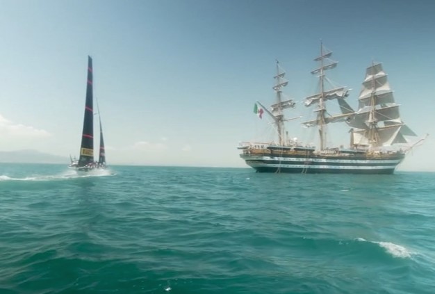 Luna Rossa E Amerigo Vespucci La Regata Uno Spettacolo La Sicilia