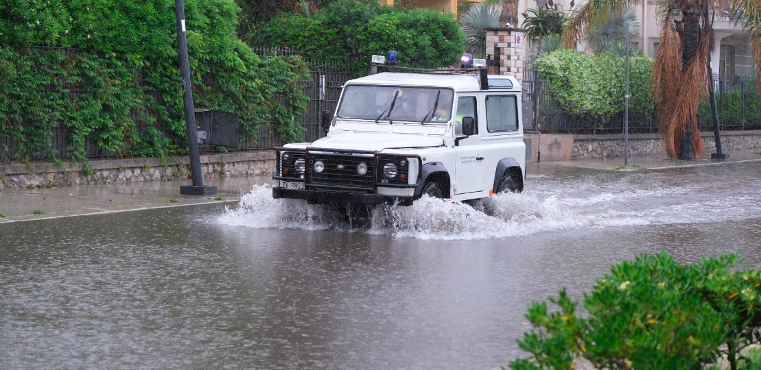 Maltempo, Notte Di Pioggia E Strade Allagate Nel Palermitano: è Allerta ...