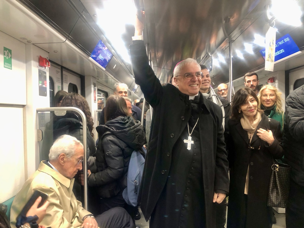 Catania Prima Corsa In Metro Dell Arcivescovo Per Ammirare La Mostra