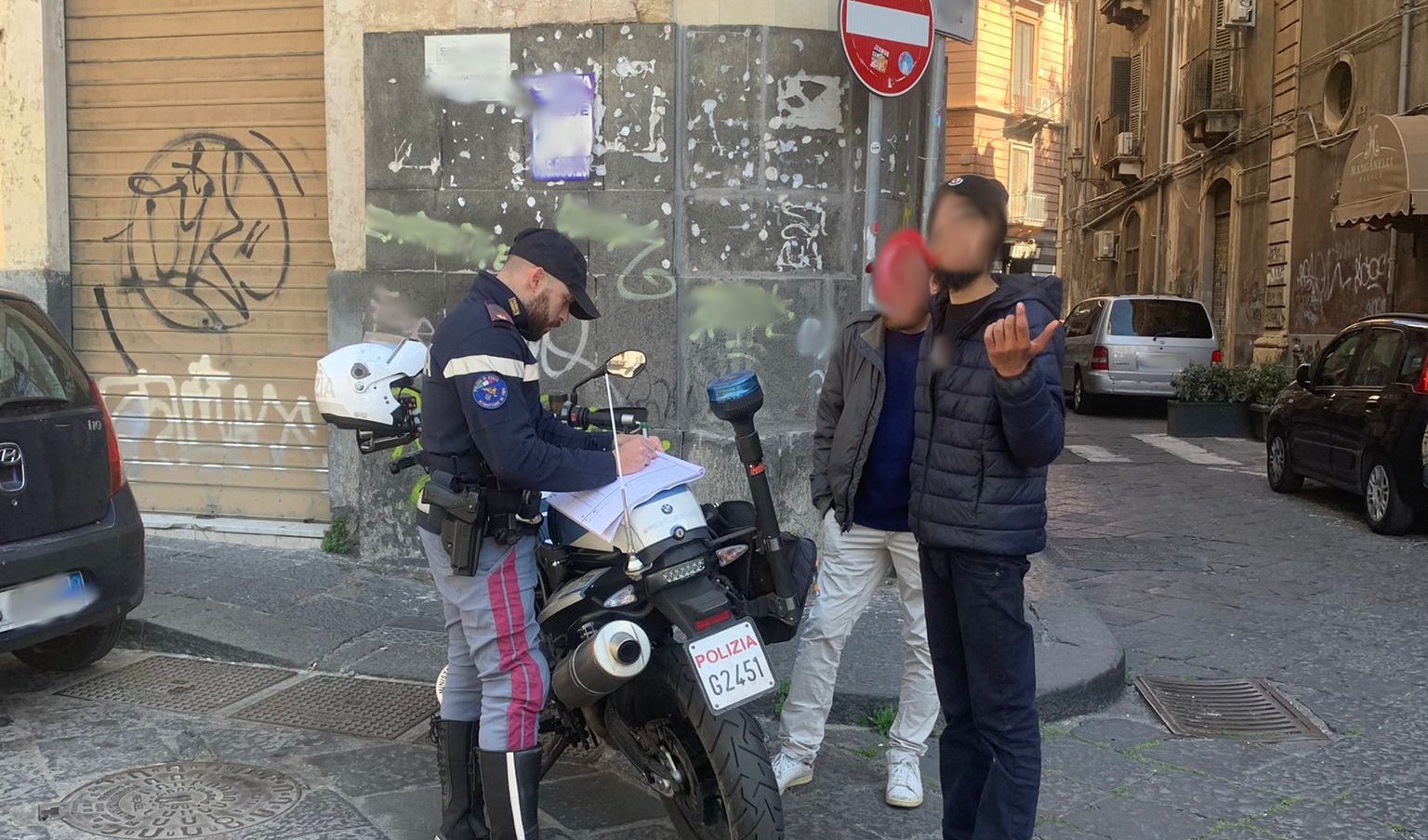 Blitz Della Questura Contro I Parcheggiatori Abusivi: 8 Sanzionati E ...